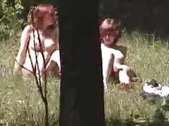 Szőke lány Mikki Lynn egy kicsit unatkozik, majd elkezdte zavarni a fiatal szerető. Közvetlenül megemlítette neki a szexet, de a férfi elutasította. De a lányok nagyon makacsok. Levette a nadrágját, és elkezdett hd xex filmek szopni egy nagy fasz kapzsi. Lásd az összes szőke baszik nem volt hajlandó tagadni. Letépte fehér kurvák ki a nagy, pénisz vastag.