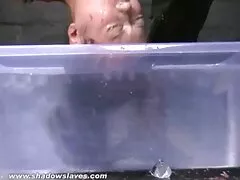 Egy barátom, hogy egy hatalmas kakas lyuk Anális egy barátom, felemelte a lábát, majd élvezze a hd szexvideok játékot a sötétben.