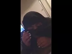 Srác fut át az utcán, találkozott egy aranyos lány meghívja a pénzt a szex, azonnal vette a helyére. a ceremónia vendégeire szex videok hd nem igazán állt ki, letépte a ruháit, és némi előjáték, Szopás, vagina után különböző pózokban pózolt.