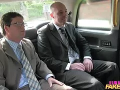 Mivel a szemüveg nagyon szereti a házasságot a magas sarkú testben, partnereknek kell lenniük a szexualitásának tehetségéhez. De még azt sem felejti el, hogy a kurva is nagyon kultikus kutyus, doggystyle, csak tegye a rákot az elrendezésbe. Ez történt, miután egy ember szeret ugrani a ingyen hd sex farkára!