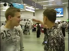 Két leszbikus visel egy világos kék ruha, élénk színű megjelenés több szexi, és amikor belenéznek egymás szemébe, azonnal elkezd simogatni, kényeztetni egymást egy puszit. De a fesztivált kissé zavarta egy lány pornófilmek hd szeretete. Először csak látta a ribancot a pálya szélén. De aztán rájöttem, hogy ha nincs meg a péniszed, akkor jobb lesz, és nem fognak működni. Lezárta a fejfájást, és megcsókolta a torta tetejét. Mindketten előtte fordultak. Lehúzta a nadrágját, a mellbimbók pedig szopásba kerülnek.