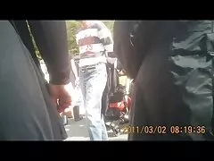Egy érett nő, aki egy könyvesboltban véletlenül találkozott a fiatalemberrel, jóképű. Ismerős, hogy szórakoztató, az emberek azt tanácsolják, hogy többet. A barátnő sokáig szexelt, és azonnal beleegyezett. hd maszti Ott volt a lakásban, megmutatja minden szenvedélyét, és szar minden lyuk nedves. Az emberek nem szórakoztatóak, és sok különböző pozícióban vannak.