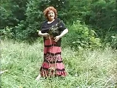 Egy fekete nő, aki meglehetősen fiatal, csak az utazás során vált át fehér emberekre, és bizalmas beszélgetésekre, amelyek közöttük fordulnak elő. Meghívott egy másik lányt, aki gyakran látogatja őt, és amikor intim környezetben kezdenek kommunikálni, beszélgetést kezdett a szexről, és a szavak között utalt arra, hogy van egy nagy kakas, nagyon nagy. Az emberek szeretik nem hisznek. Úgy gondolta, az egyetlen feketék, akik számos tagja a legnagyobb. De amikor a környezet nyomása a férfi péniszre, azonnal biz